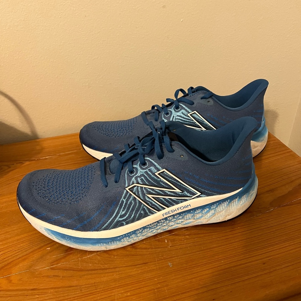 Men’s New Balance fresh foam running shoes. Size 13 med width.